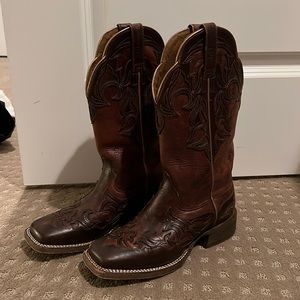 Ariat 577 Western Heritage Cowboy Boots 